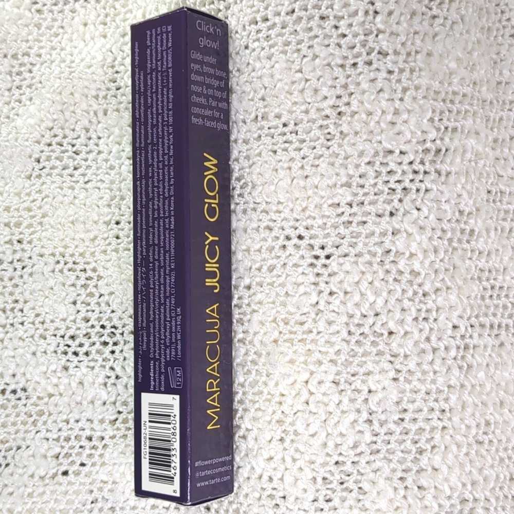 tarte Maracuja Juicy Glow Stick Highlighter in Bronze Glow, 2g/0.07fl oz - Picture 7 of 12